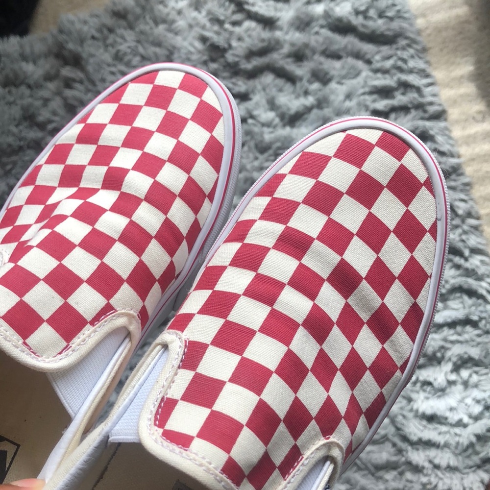 Women’s Red Checkered Slip-on Vans